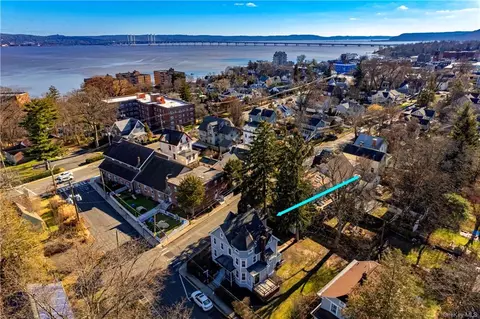21 5th Ave, Orangetown, NY 10960