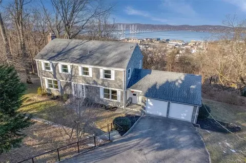 35 Walden Rd, Greenburgh, NY 10591
