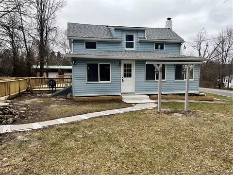245 Mountain View Ave, Newburgh, NY 12589