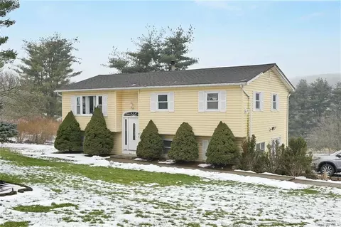 236 Prospect Rd, Monroe, NY 10950