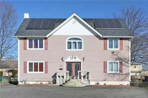 22 Wenzel Ln, Stony Point, NY 10980