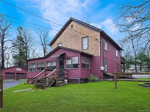 235 Perkinsville Rd, Lloyd, NY 12528