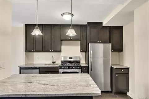 880 Boynton Ave #19E, Bronx, NY 10473