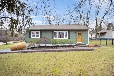 82 Scott Dr, Wappinger, NY 12590