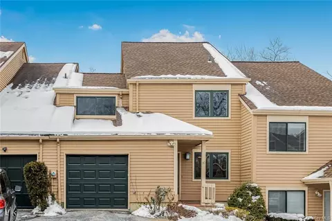 30 Manor House Ln, Greenburgh, NY 10522