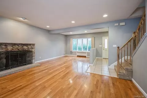 132 First Ave, Pelham, NY 10803