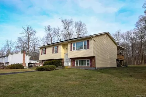 46 Mallory Rd, Ramapo, NY 10977