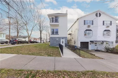 2818 Miles Ave, Bronx, NY 10465