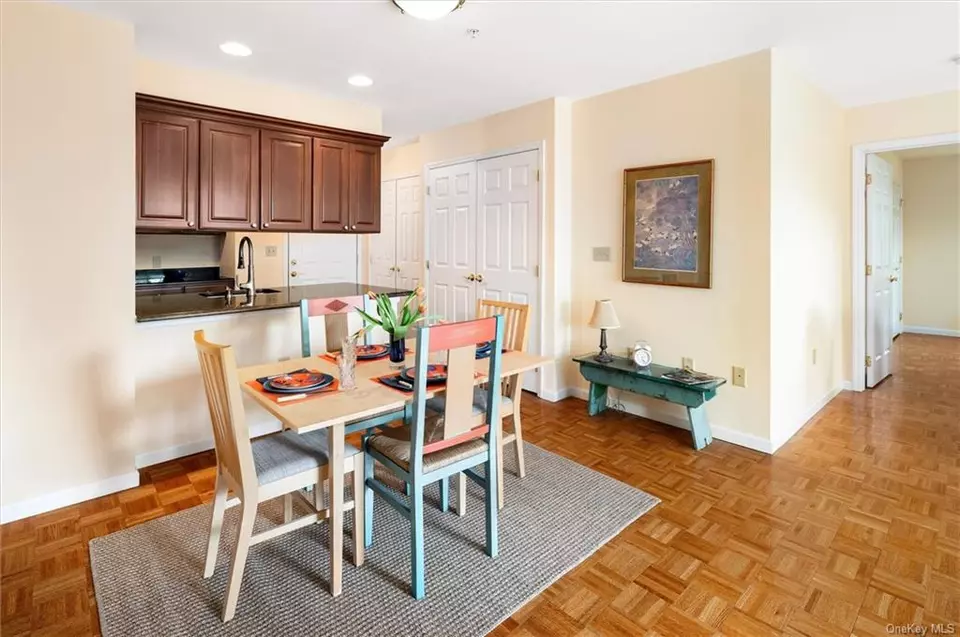 304 Sutton Dr 304, Mount Kisco, NY 10549 30 Photos Movoto