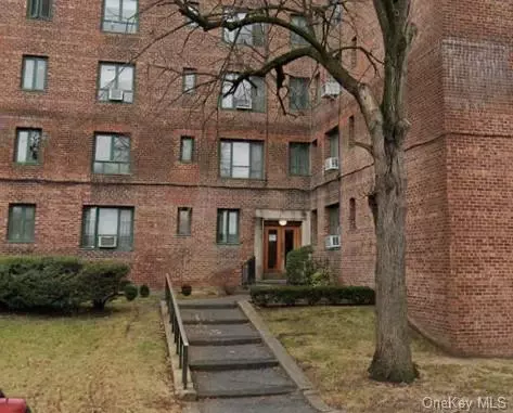 1700 Metropolitan Ave #MH, Bronx, NY 10462