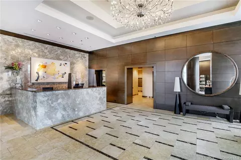 5 Renaissance Sq #14E, White Plains, NY 10601