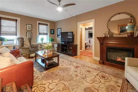 472 Gramatan Ave #FF5, Mount Vernon, NY 10552