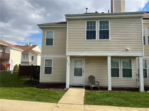3616 Whispering Hls #3616, Chester, NY 10918