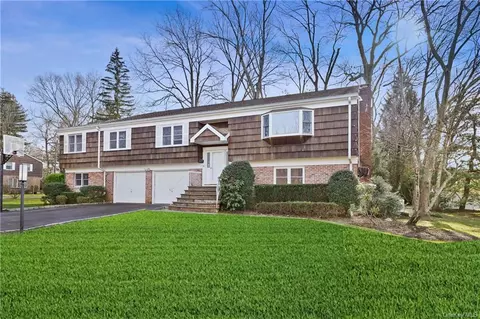 5 Acker Dr, Rye, NY 10573