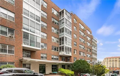 2 Washington Sq #1H, Larchmont, NY 10538
