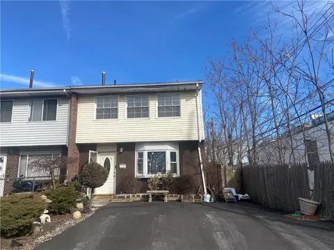 16 Mclaughlin Ave, West Haverstraw, NY 10993