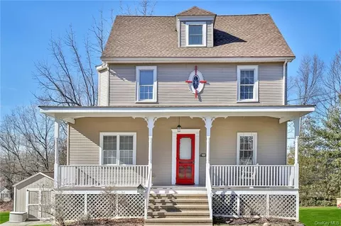 138 New York Ave, Clarkstown, NY 10920