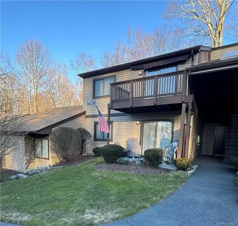 68 Independence Ct #68E, Yorktown, NY 10598