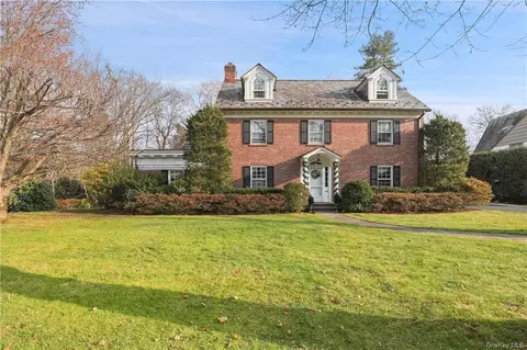 56 Church Ln, Scarsdale, NY 10583