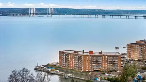 103 Gedney St #3F, Orangetown, NY 10960