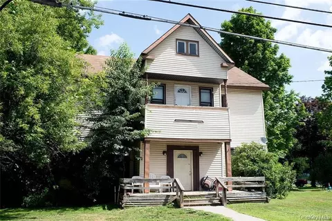 15 Pearl St, Rockland, NY 12758