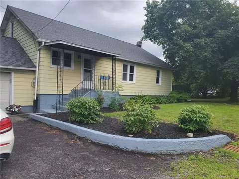 91 Grand St, Marlboro, NY 12542