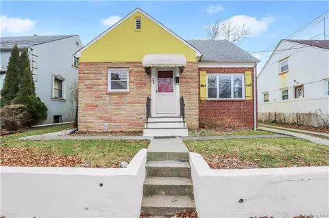 544 S 10th Ave, Mount Vernon, NY 10550