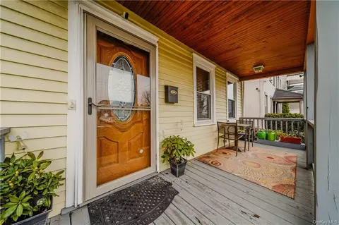 65 Horton Ave, New Rochelle, NY 10801