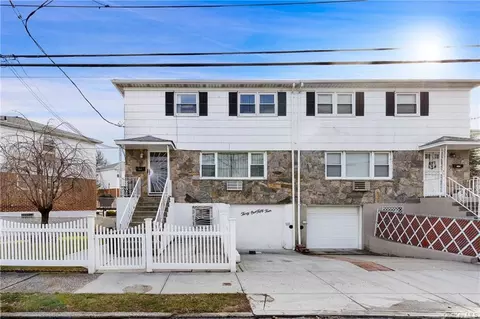 3154 Middletown Rd, Bronx, NY 10465