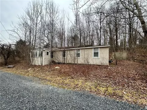 33 Hide Away Ln, Mamakating, NY 12721