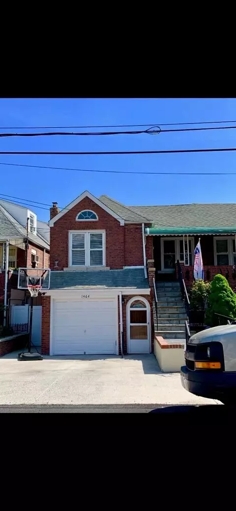 1464 William Pl, New York, NY 10461