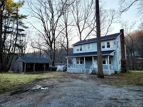 143 Canterbury Rd, Highlands, NY 10922
