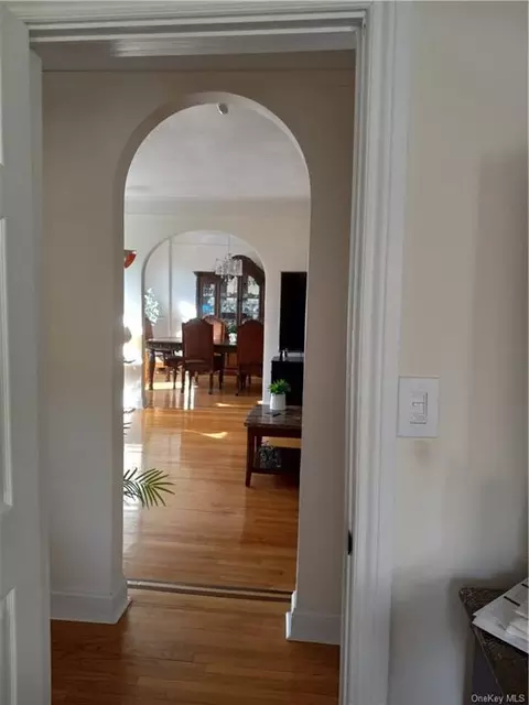 100 Pelham Rd #3J, New Rochelle, NY 10805