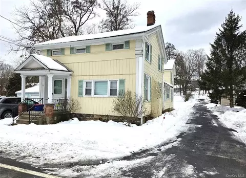 87 Main St, Napanoch, NY 12458