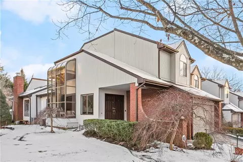 41 Brookridge Rd, New Rochelle, NY 10804