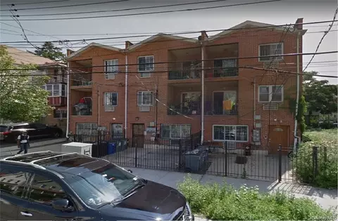 730 E 218th St, Bronx, NY 10467