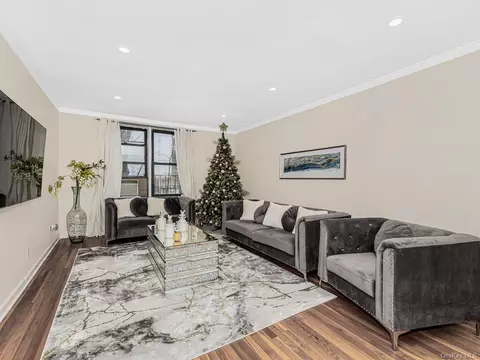 5235 Post Rd #5B, New York, NY 10471