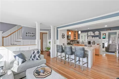525 Lake Blvd, Carmel, NY 10541