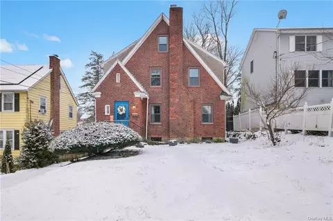 35 Grant Ave, White Plains, NY 10603