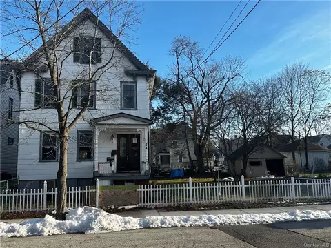 74 Hammond St, Port Jervis, NY 12771