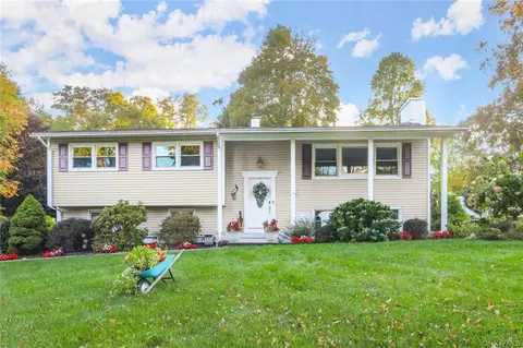 3405 Stony St, Yorktown, NY 10547
