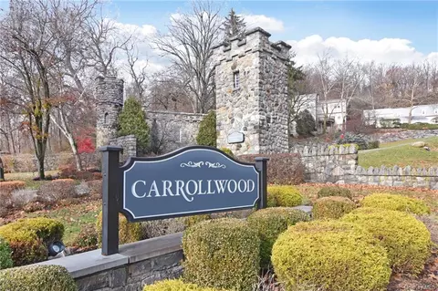 53 Carrollwood Dr, Greenburgh, NY 10591