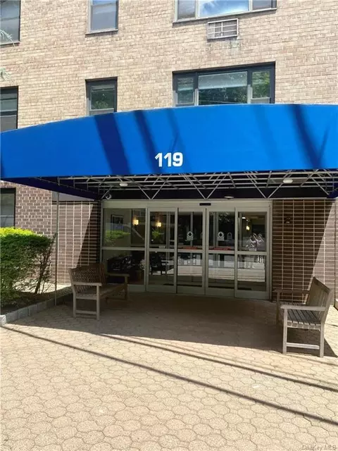 119 E Hartsdale Ave #5H, Greenburgh, NY 10530