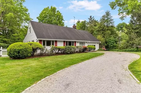 34 Bellwood Rd, Greenburgh, NY 10603