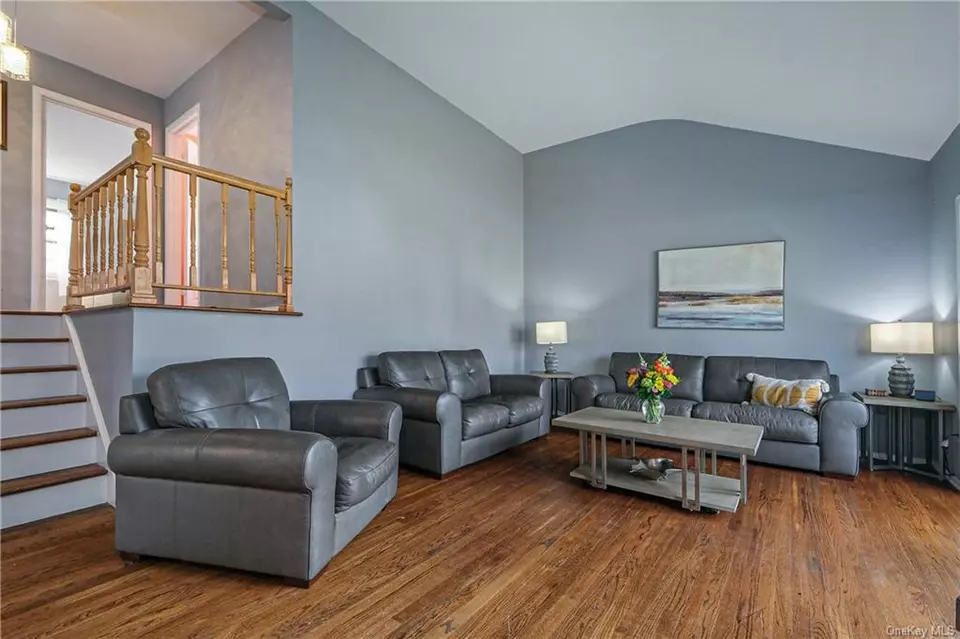 705 Wilmot Rd, Scarsdale, NY 10583 31 Photos Movoto