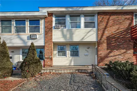 111 Rolling Way, Peekskill, NY 10566
