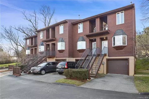 2 Davids Ln, Ossining, NY 10562