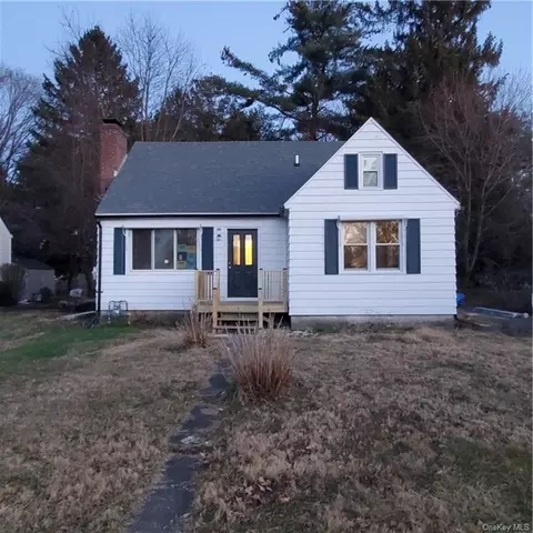 26 Ziegler Ave, Poughkeepsie, NY 12603