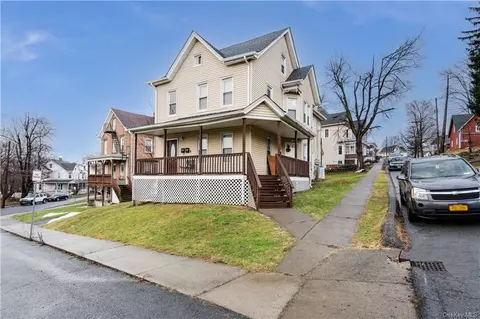 1 Pleasant Ave, Walden, NY 12586