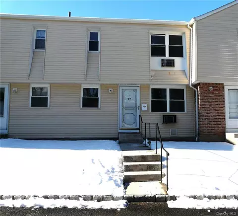 20 Main St #32, Haverstraw, NY 10923